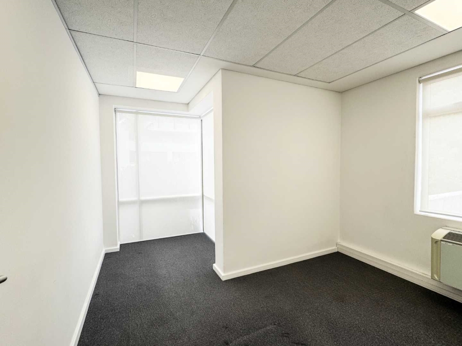 To Let Commercial Property for Rent in Mouille Point Western Cape